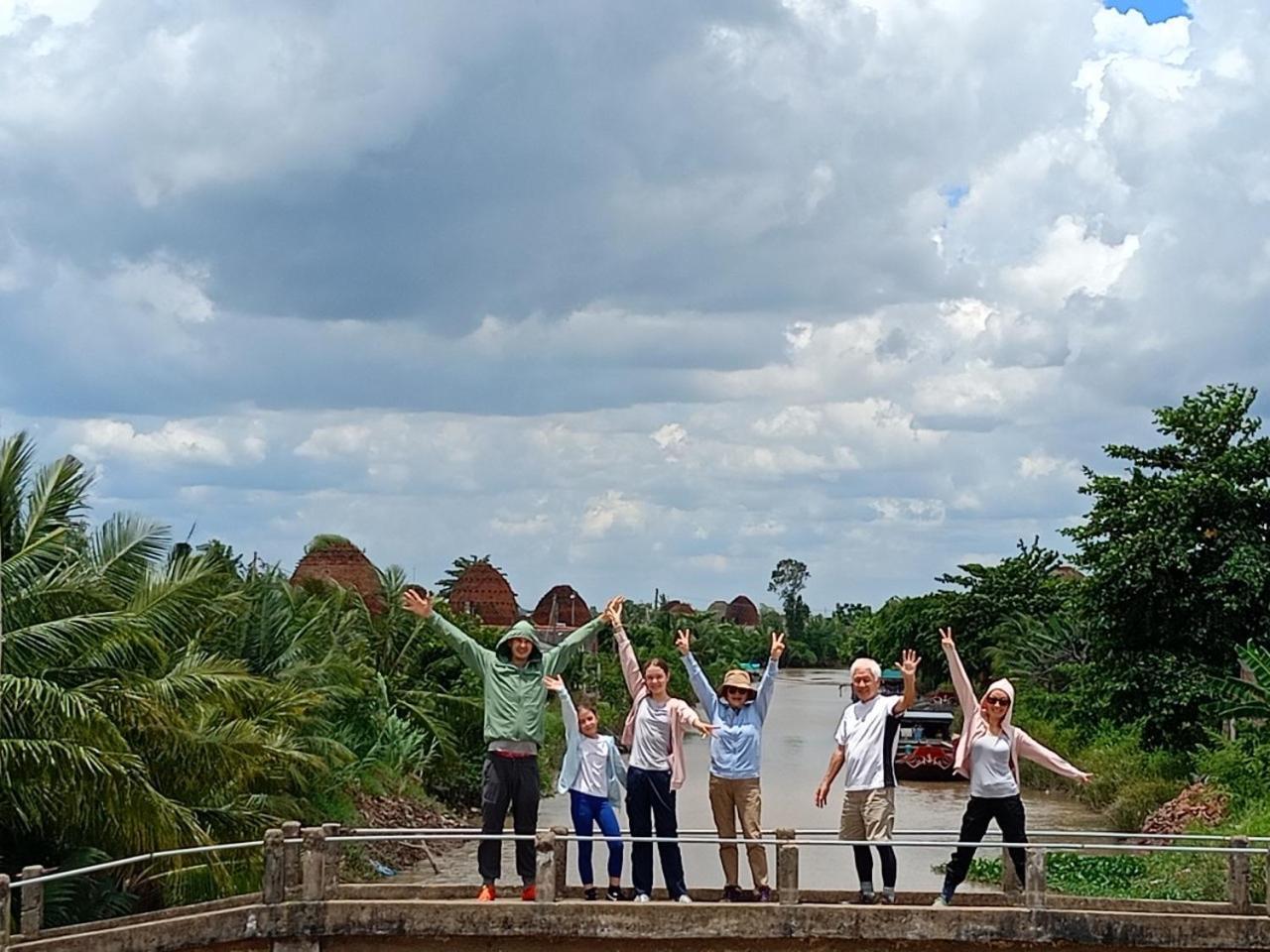 Mekong Pottery Homestay, Green-Friendly & Boat Tour Vĩnh Long Екстериор снимка